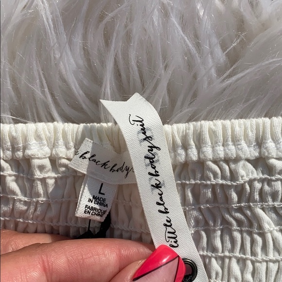 Nordstrom smocked side shoulder bodysuit - Picture 4 of 4